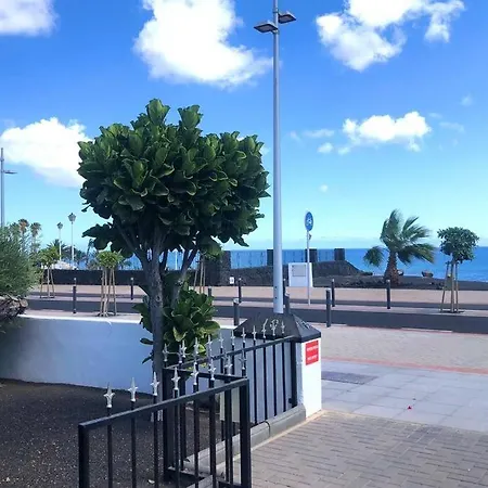 2 Bedroom Front Line Puerto Del Carmen Tias