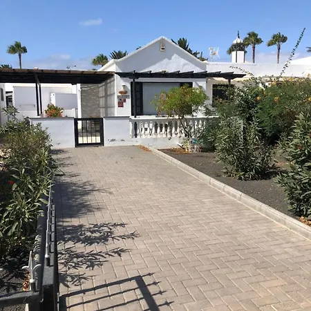 2 Bedroom Front Line Puerto Del Carmen *