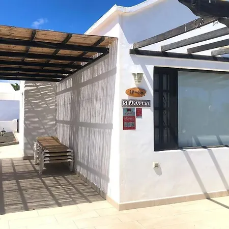 Villa 2 Bedroom Front Line Puerto Del Carmen *