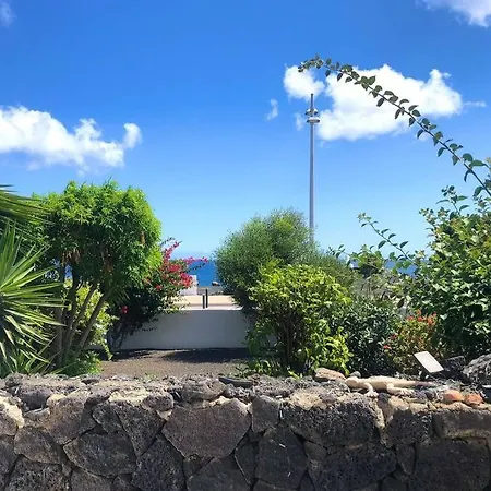 2 Bedroom Front Line Puerto Del Carmen Villa *