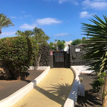 2 Bedroom Front Line Puerto Del Carmen Villa *