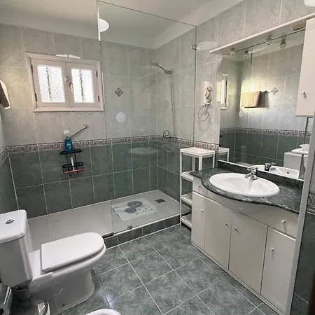 Dream - Front Line 2 Bedroom With Stunning Views Villa *
